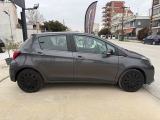 Toyota Yaris 2016-thumb-1