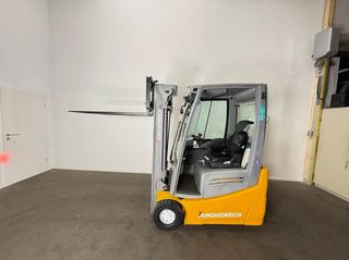 Jungheinrich 2017 EFG213-thumb-3