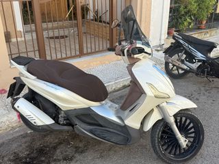 Piaggio Beverly 300i 2013-thumb-1