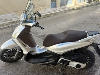 Piaggio Beverly 300i 2013-thumb-3