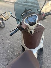 Piaggio Beverly 300i 2013-thumb-4