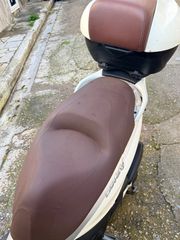 Piaggio Beverly 300i 2013-thumb-10