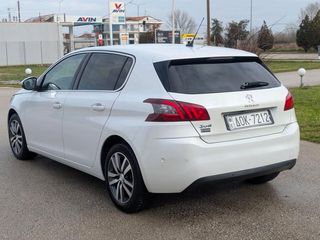Peugeot 308 2020-thumb-3