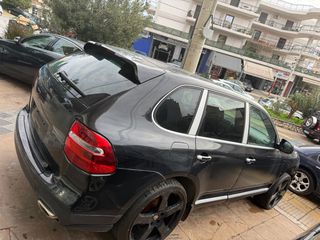 Porsche Cayenne 2010-thumb-1