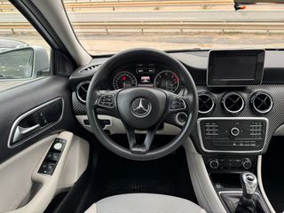 Mercedes-Benz GLA 180 2016 Diesel CDI 1.5lt 109hp Α. Ισμαήλος Α.Ε.-thumb-9