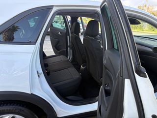 Opel Crossland X 2018-thumb-11