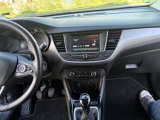 Opel Crossland X 2018-thumb-14