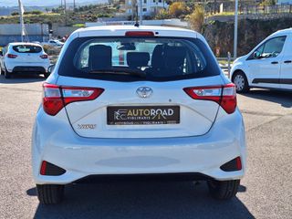 Toyota Yaris 2017-thumb-6
