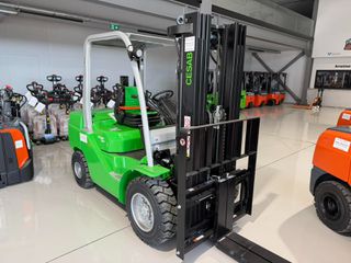 Cesab 2026 (Made in Europe by Toyota) M330DV-thumb-1