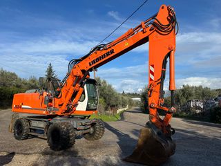 Εκσκαφέας Με Λάστιχα Liebherr 2007 924C