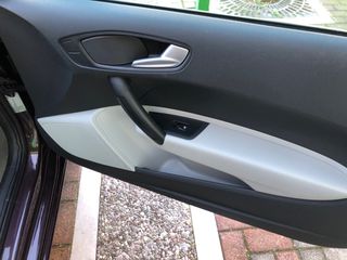 Audi A1 2012 1.6 TDI SPORTBACK-thumb-14