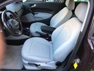 Audi A1 2012 1.6 TDI SPORTBACK-thumb-18