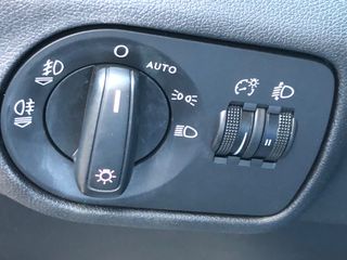 Audi A1 2012 1.6 TDI SPORTBACK-thumb-28