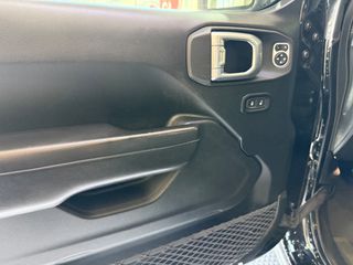 Jeep Wrangler 2019 UNLIMITED / SPORT / CRS MOTORS-thumb-17