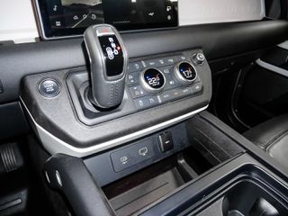 Land Rover Defender 2023 110 X-Dynamic SE D300 Pano Air suspension-thumb-7