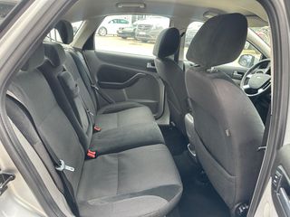 Ford Focus 2008 1.6 GHIA FACELIFT-thumb-9