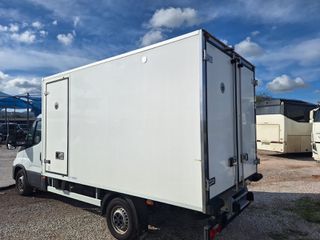 Ψυγείο Iveco 2020 DAILY-thumb-5