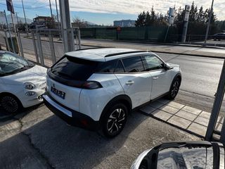 Peugeot 2008 2020 1.5 BlueHDi 131hp Allure EAT8 Automatic-thumb-11