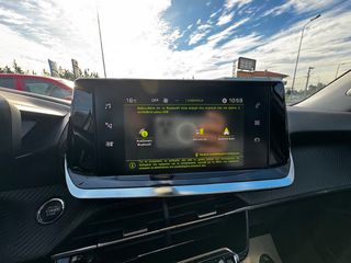 Peugeot 2008 2020 1.5 BlueHDi 131hp Allure EAT8 Automatic-thumb-35