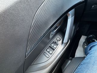 Peugeot 2008 2020 1.5 BlueHDi 131hp Allure EAT8 Automatic-thumb-29