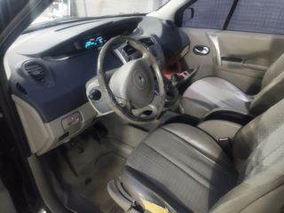 Renault Grand Scenic 2006 LONG-thumb-4