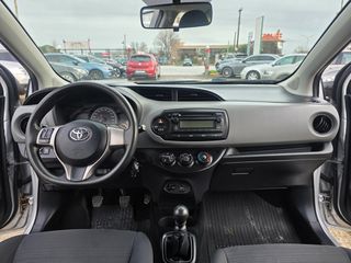 Toyota Yaris 2015 1.4 D-4D-thumb-17