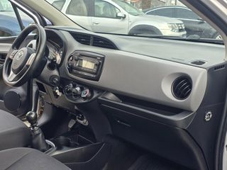 Toyota Yaris 2015 1.4 D-4D-thumb-19