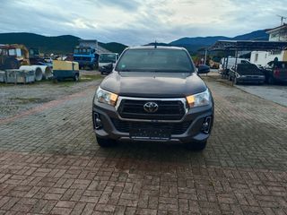 Toyota Hilux 2020 Μιάμιση καμπίνα 4×4-thumb-2