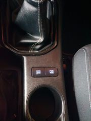 Toyota Hilux 2020 Μιάμιση καμπίνα 4×4-thumb-21