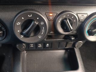 Toyota Hilux 2020 Μιάμιση καμπίνα 4×4-thumb-23