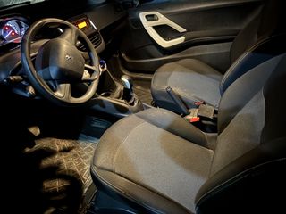 Peugeot 208 2018-thumb-5