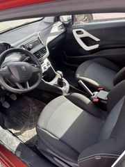 Peugeot 208 2018-thumb-9