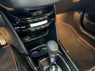 Peugeot 2008 2017 GT LINE. ΑΛΑΓΜΕΝΟΣ ΙΜΑΝΤΑΣ ΚΑΙ ΒΙΒΛΙΟ SERVICE-thumb-12