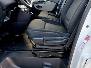 Κλούβα Renault 2019 Trafik. Με ράφια .Σαν καινούριο-thumb-70