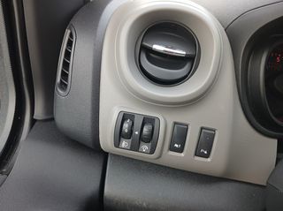 Κλούβα Renault 2019 Trafik. Με ράφια .Σαν καινούριο-thumb-82