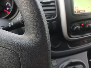 Κλούβα Renault 2019 Trafik. Με ράφια .Σαν καινούριο-thumb-86