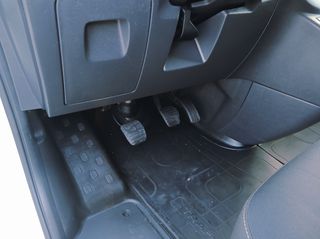 Κλούβα Renault 2019 Trafik. Με ράφια .Σαν καινούριο-thumb-50