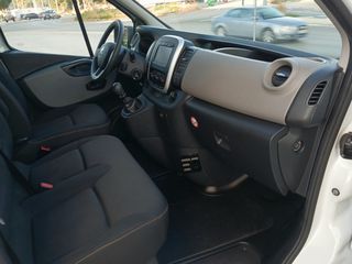 Κλούβα Renault 2019 Trafik. Με ράφια .Σαν καινούριο-thumb-31