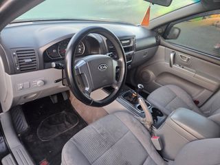 Kia Sorento 2006 2.5 DIESEL...ΠΩΛΗΤΑΙ ΓΙΑ ΑΝΤΑΛΑΚΤΙΚΑ-thumb-3