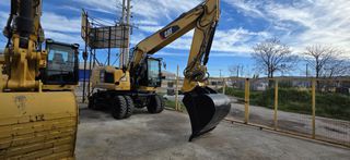 Εκσκαφέας Με Λάστιχα CAT 2016 M318F-thumb-1