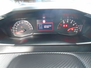 Peugeot 208 2025 *1.2 100HP STYLE NEW MODEL*-thumb-12