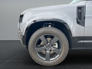 Land Rover Defender 2024 90 X-Dynamic SE D200-thumb-5