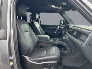 Land Rover Defender 2024 90 X-Dynamic SE D200-thumb-7