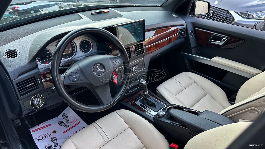 Mercedes-Benz GLK 300 thumbnail 11