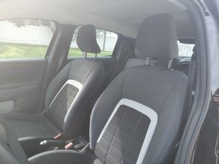 Citroen C3 2025 1.200 CC 100 HP PLUS-thumb-7