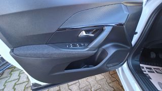Peugeot 2008 2025 1.2 PURETECH 102 STYLE-thumb-11