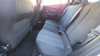 Peugeot 2008 2025 1.2 PURETECH 102 STYLE-thumb-12