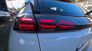 Peugeot 2008 2025 1.2 PURETECH 102 STYLE-thumb-16