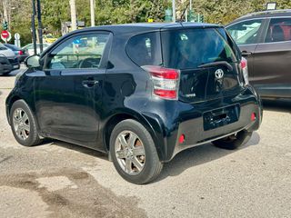 Toyota iQ 2011-thumb-5