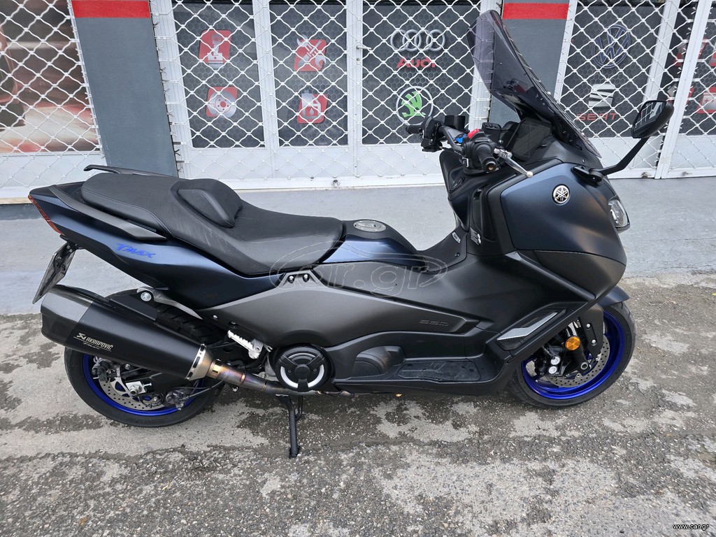Yamaha T-MAX 560 2023